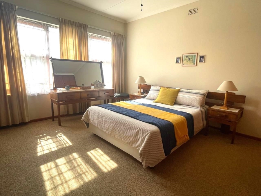 3 Bedroom Property for Sale in Bayview Western Cape